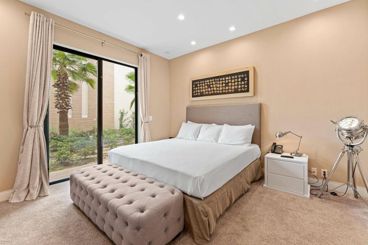 3081 Magic Village 4suites Jacuzzi Near 192 8 Min